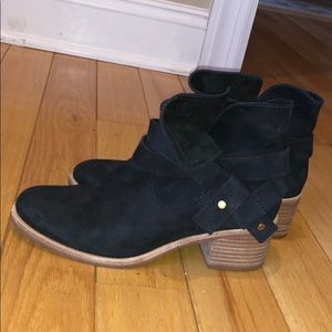 Suede Ugg booties - great condition